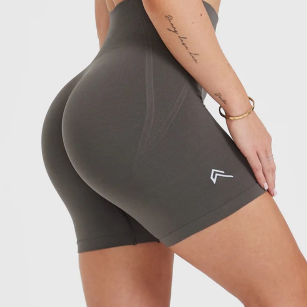 Oner Active Effortless Shorts in Deep Taupe